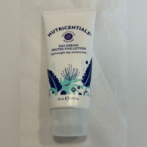 NuSkin Nutricentials Skin Care Day Dream Protective Lotion 1.7 oz